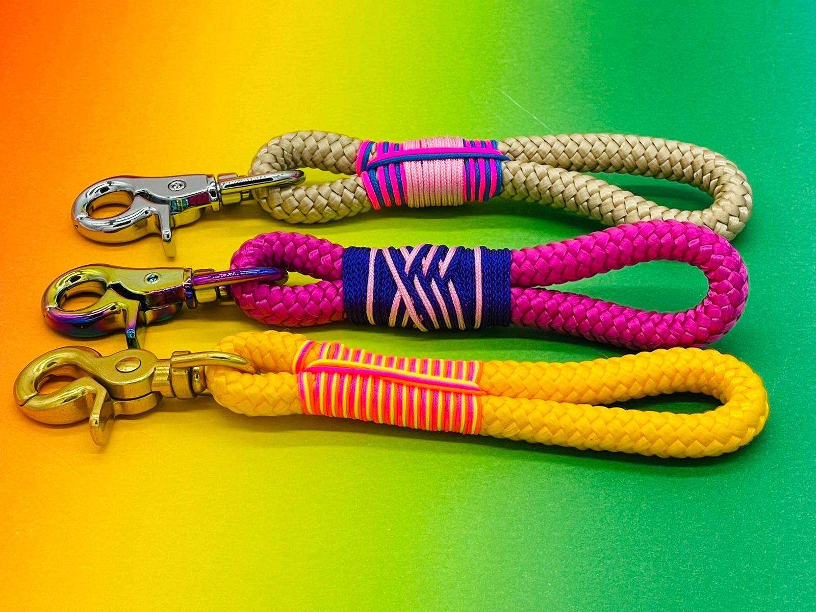 Schluesselanhaenger_background_bunt