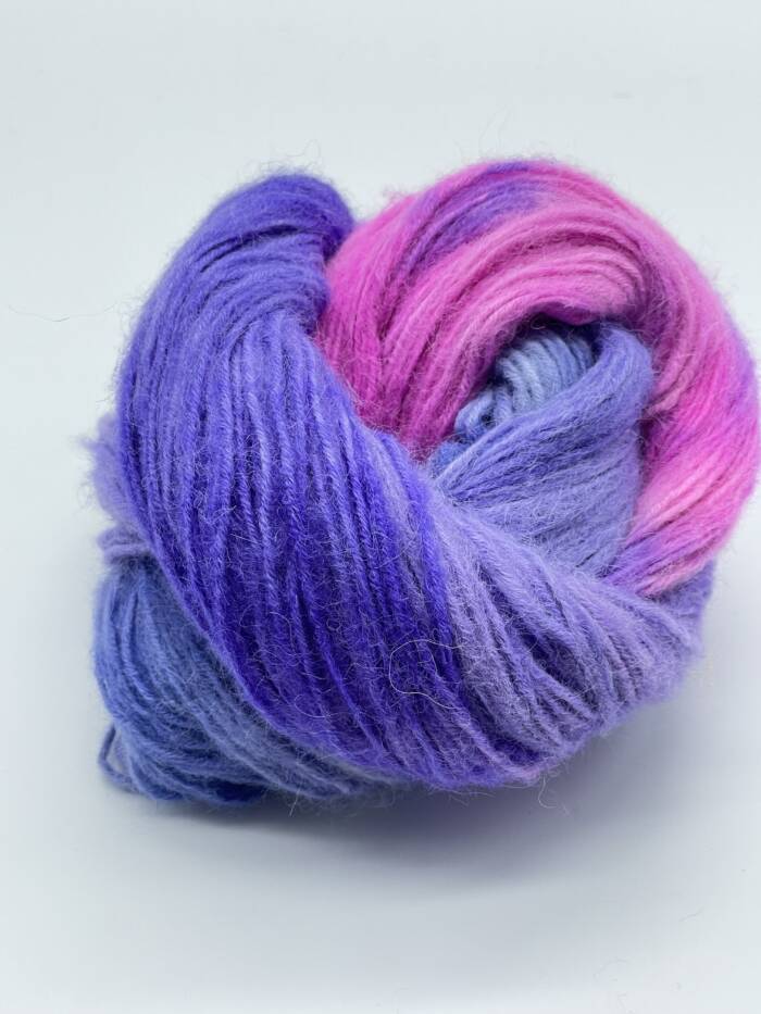 Baby Fluff DK – Lila Wonderland – Baby Alpaca Acrylic – handgefärbt