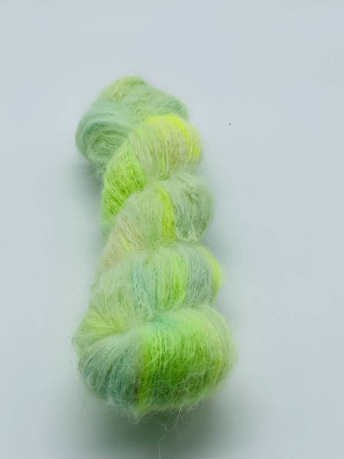 Brushed Suri-Alpaca-Suri-hellgrün-Neongelb