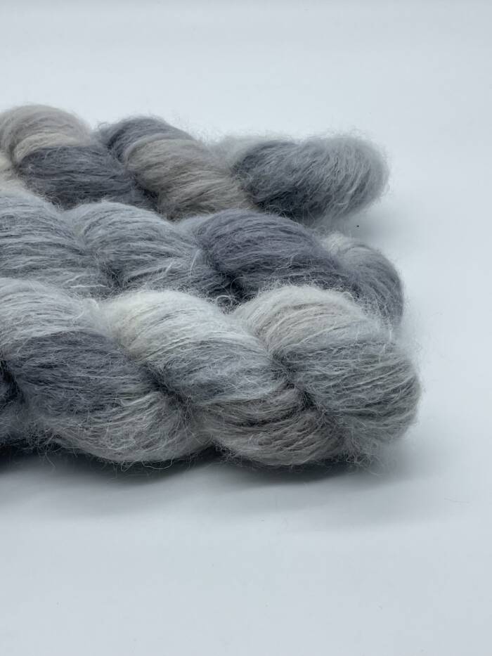 Brushed Suri-Alpaca Suri-OB LA DI-handgefärbt-grau-taupe