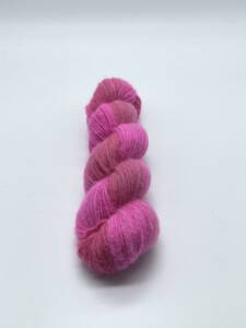 Baby Fluff-Hex Hex-Baby Alpaca-Pink-Rot-handgefärbt