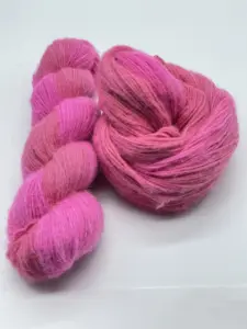 Baby Fluff-Hex Hex-Baby Alpaca-Pink-Rot-handgefärbt