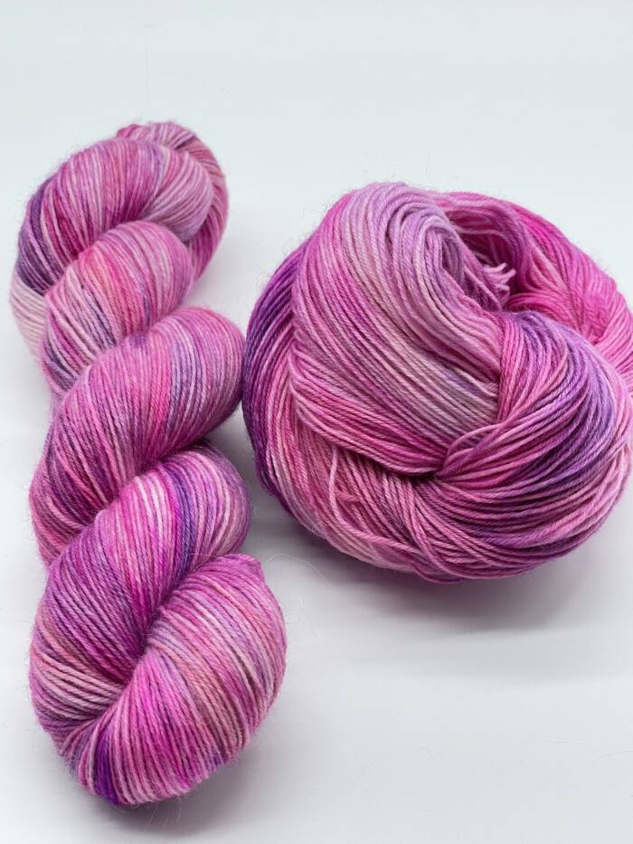 Trekkingwolle - Sockenwolle-pink-handgefärbt