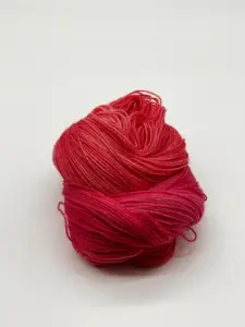 Trekkingwolle - Sockenwolle - handgefärbt - Rot-Magenta