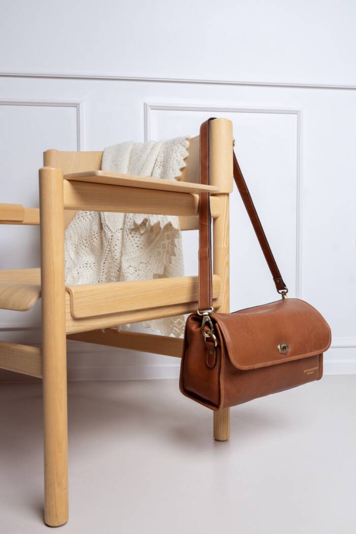 Project 74 Walnut Gold – Bild 2