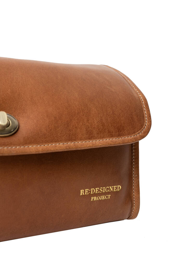 Project 74 Walnut Gold – Bild 5