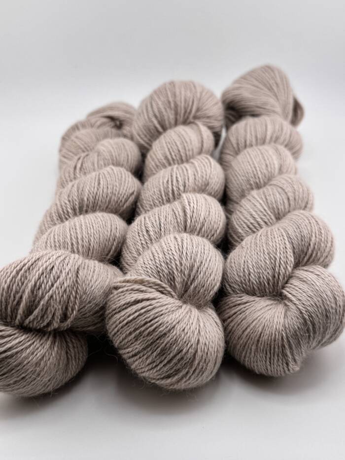 Aura Taupe