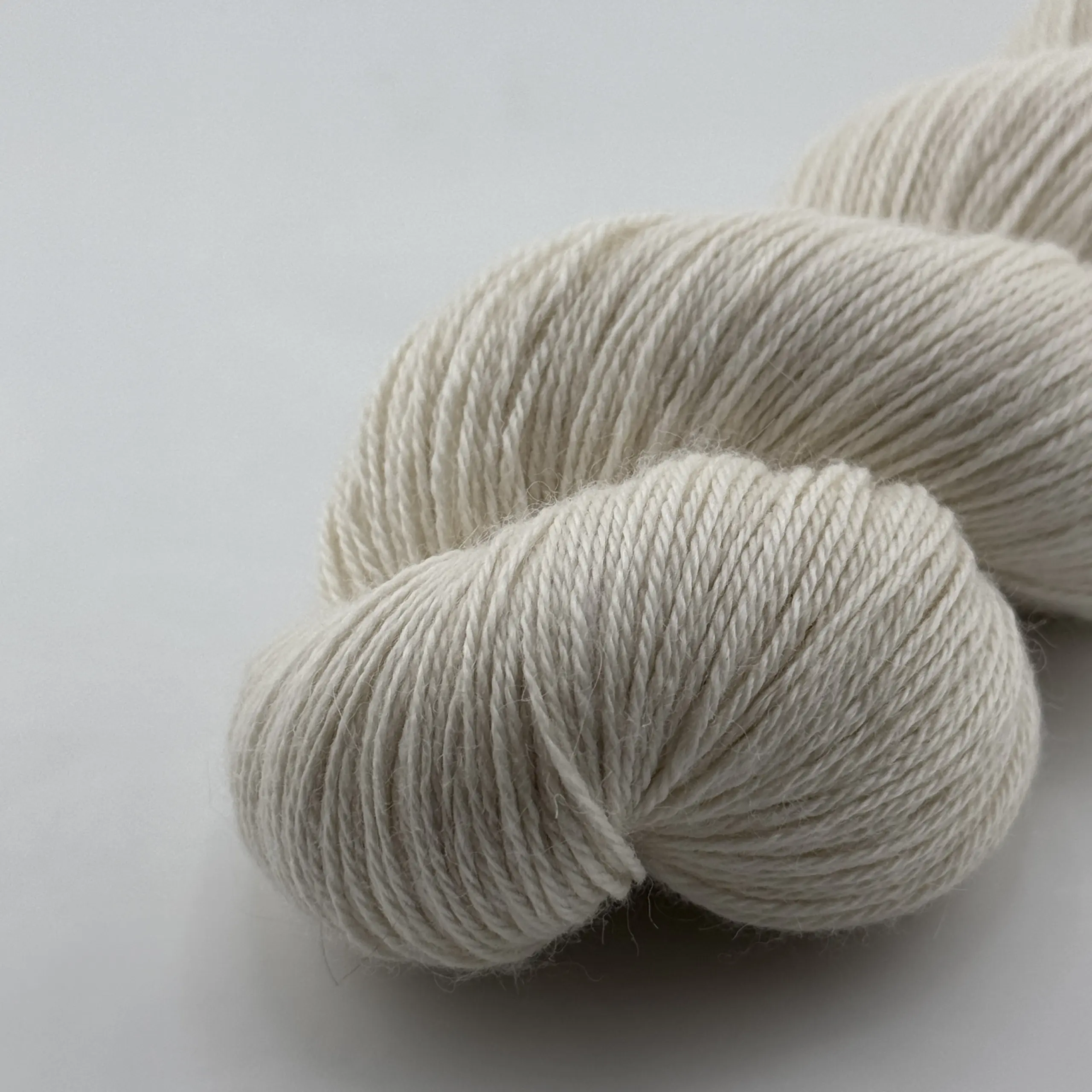 Aura Creamy White – Bild 4