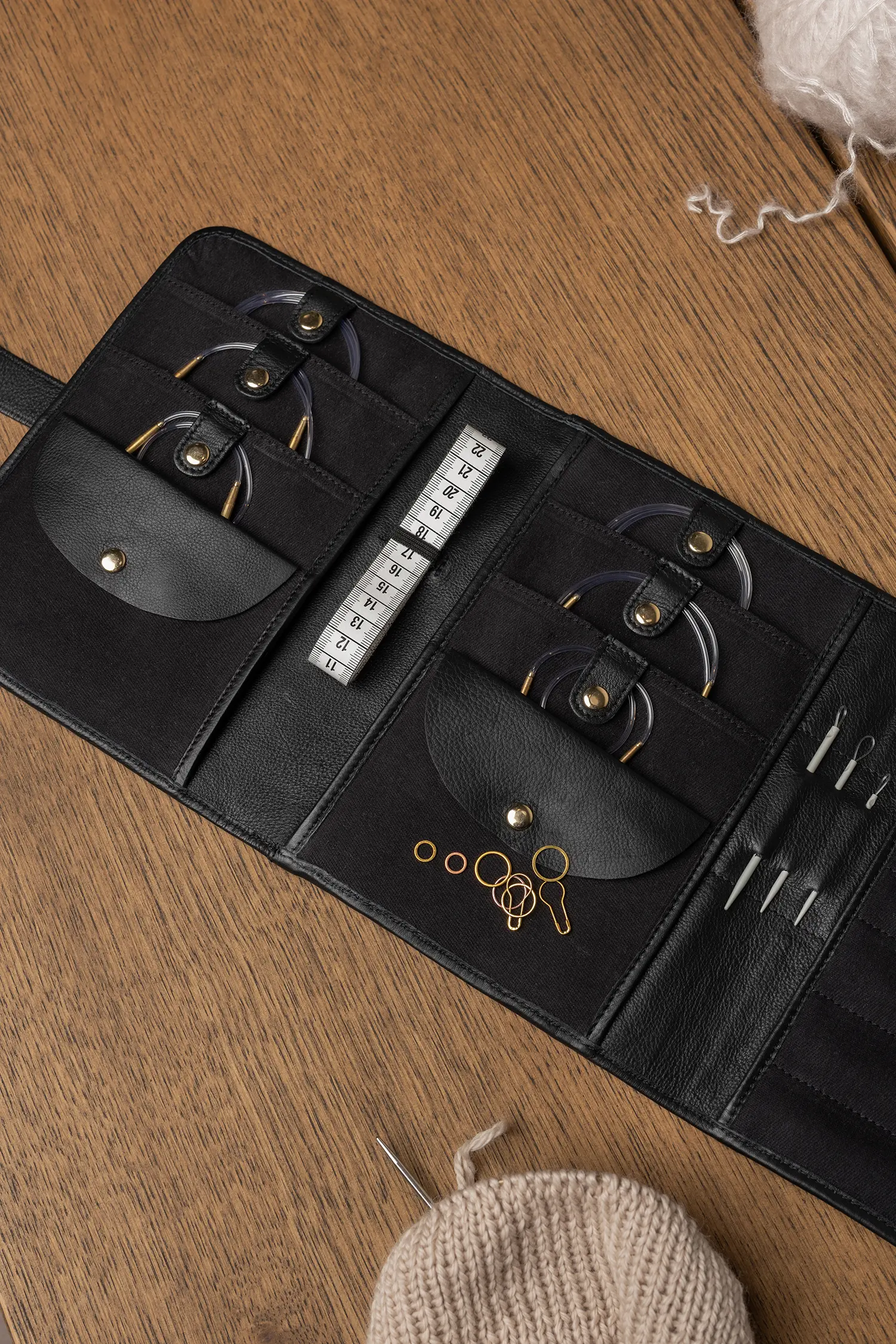 Project 14 Black/Gold – Bild 5