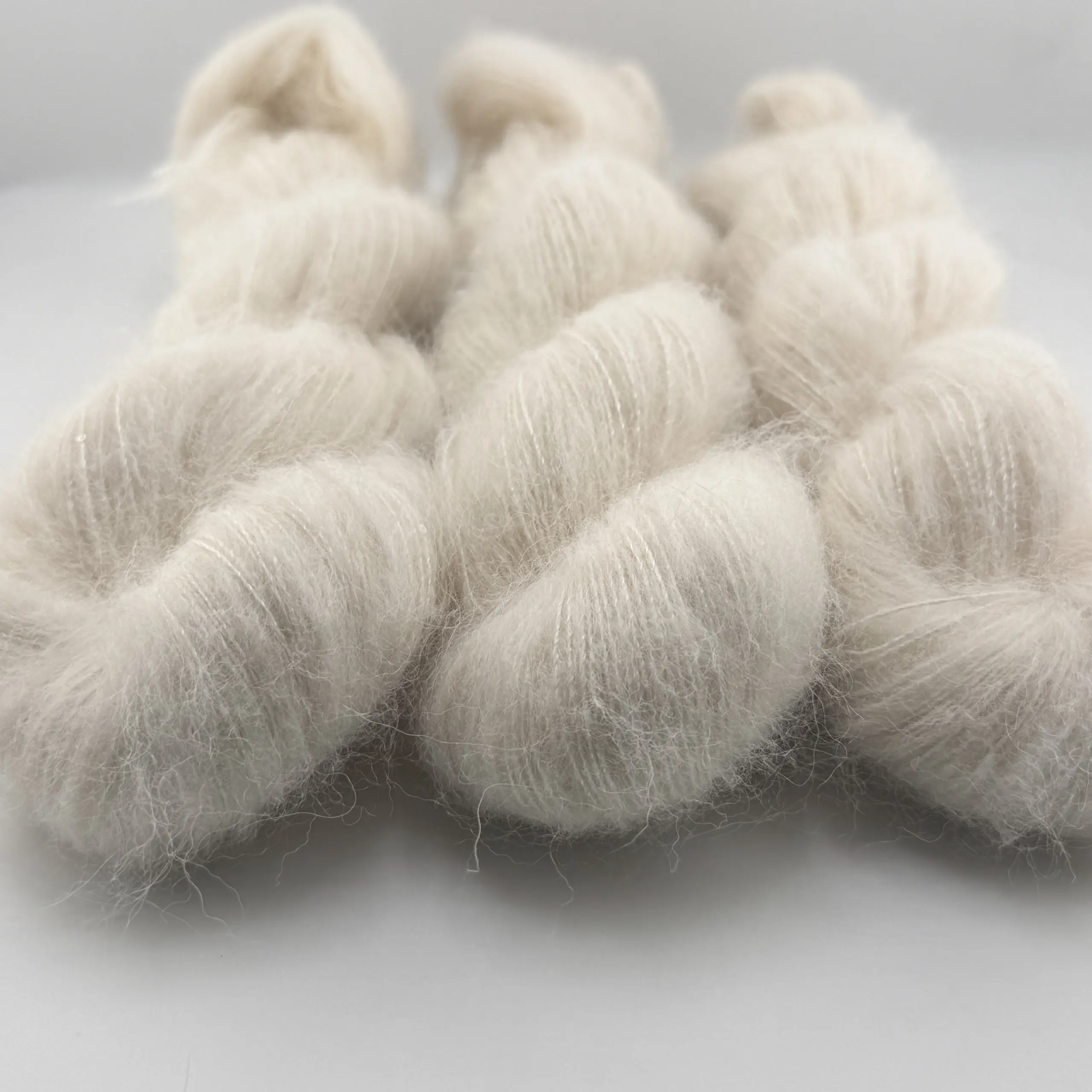 Cloud Dancer - mit kleinen Pailletten