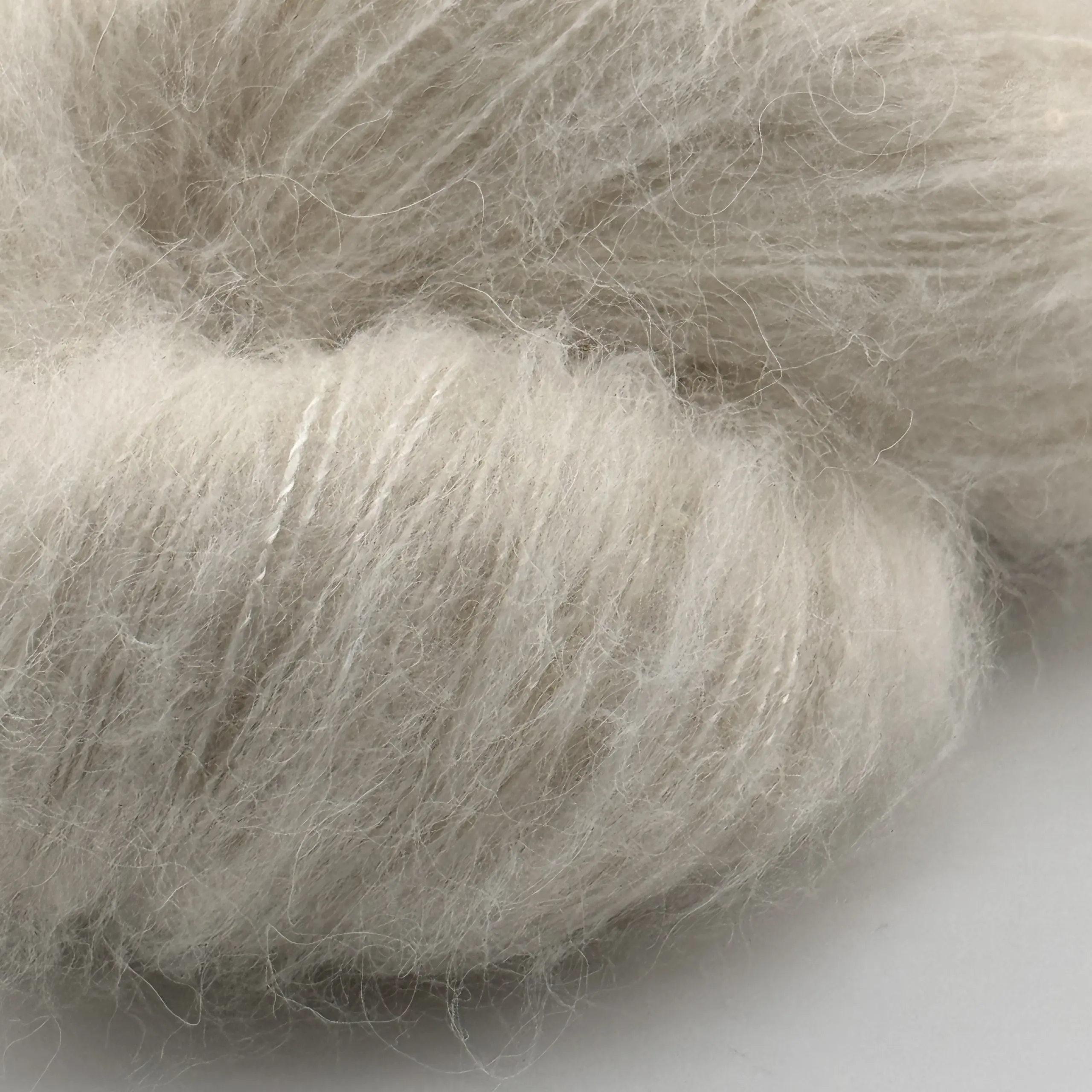 Cloud Dancer - mit kleinen Pailletten – Bild 5