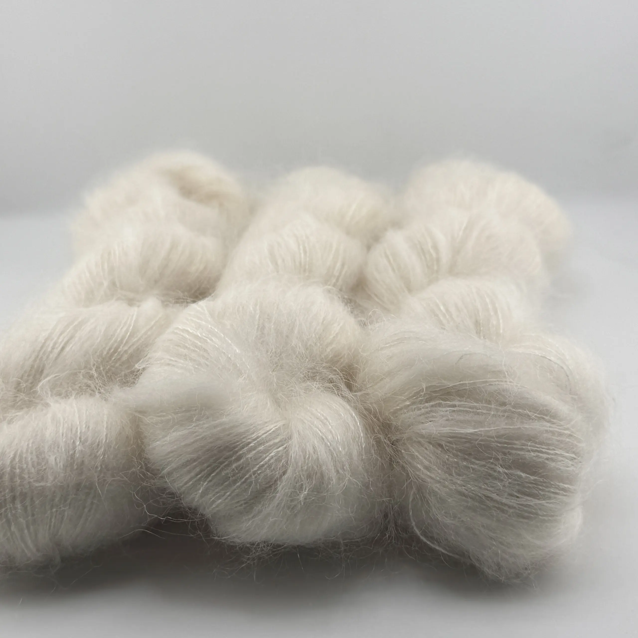 Cloud Dancer - mit kleinen Pailletten