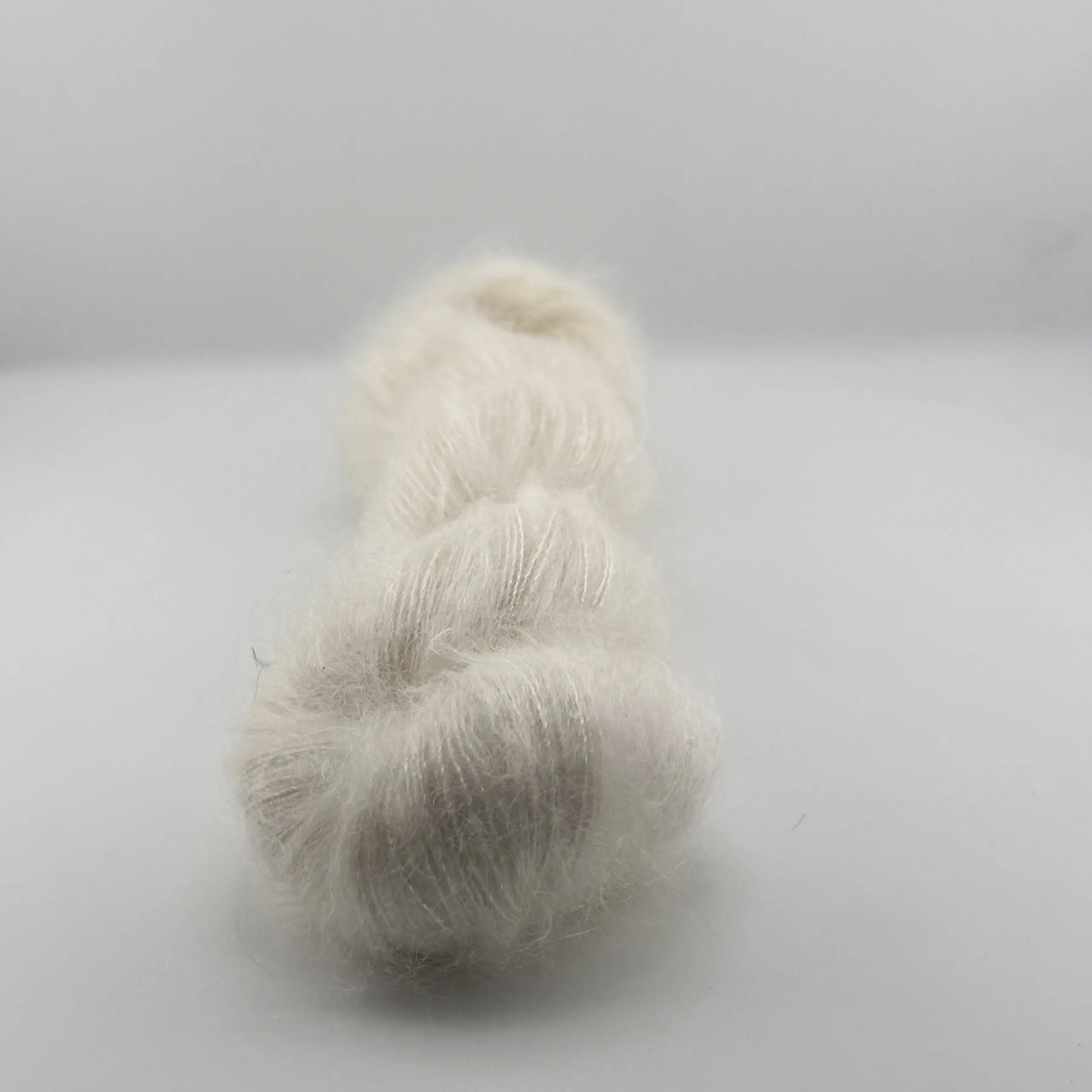 Cloud Dancer - mit kleinen Pailletten – Bild 3