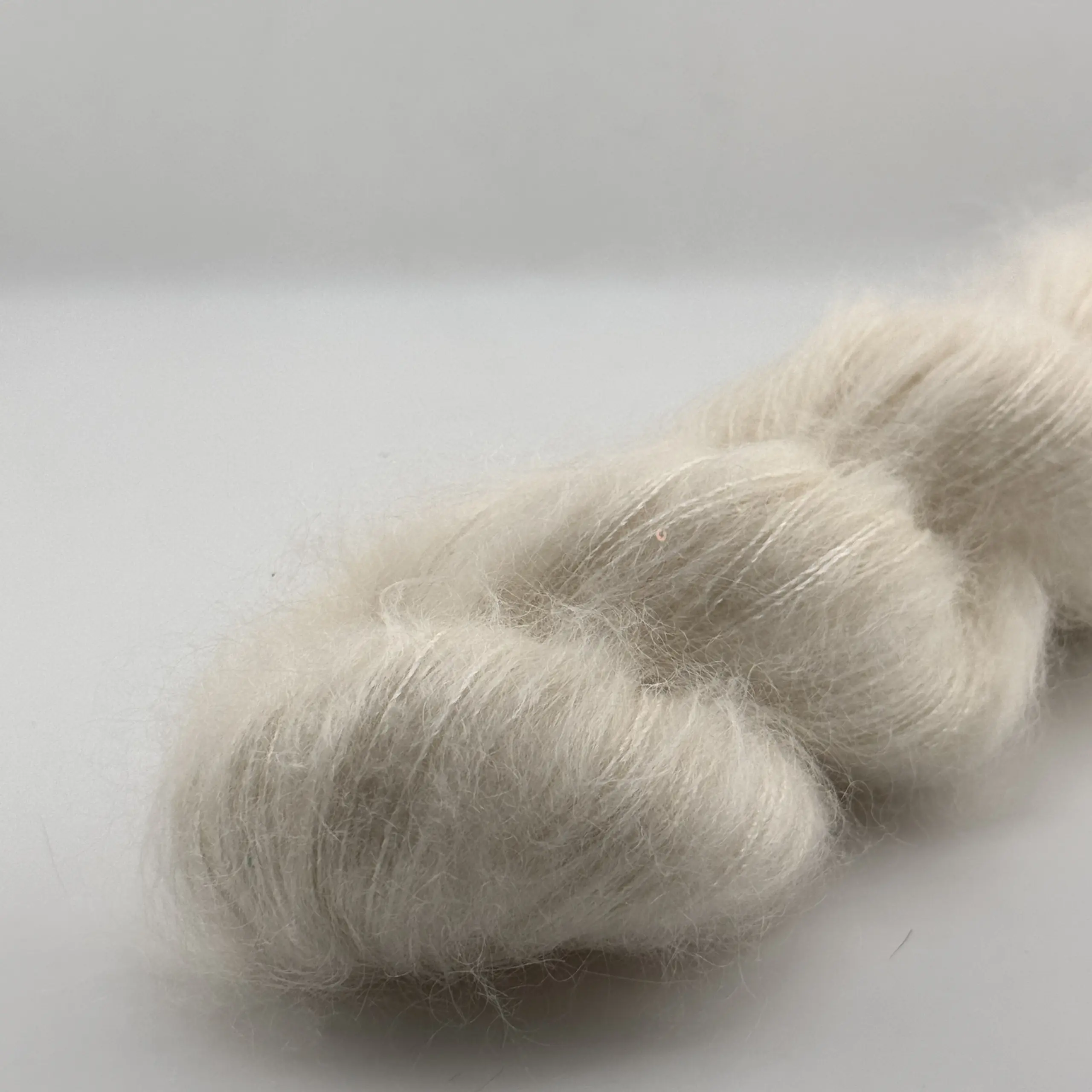 Cloud Dancer - mit kleinen Pailletten – Bild 4