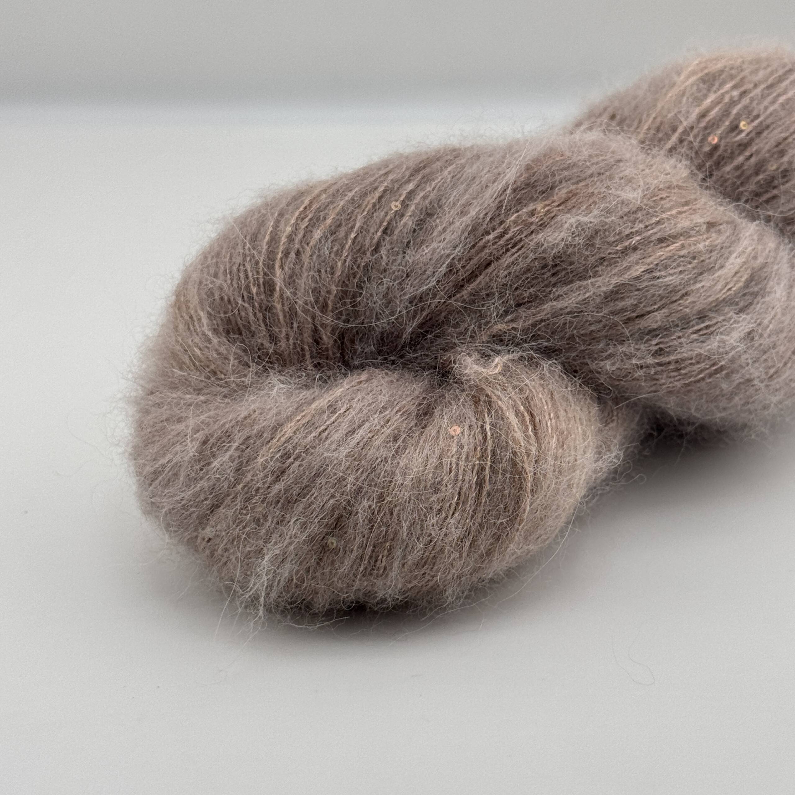 Urban Brown - mit kleinen Pailletten – Bild 4