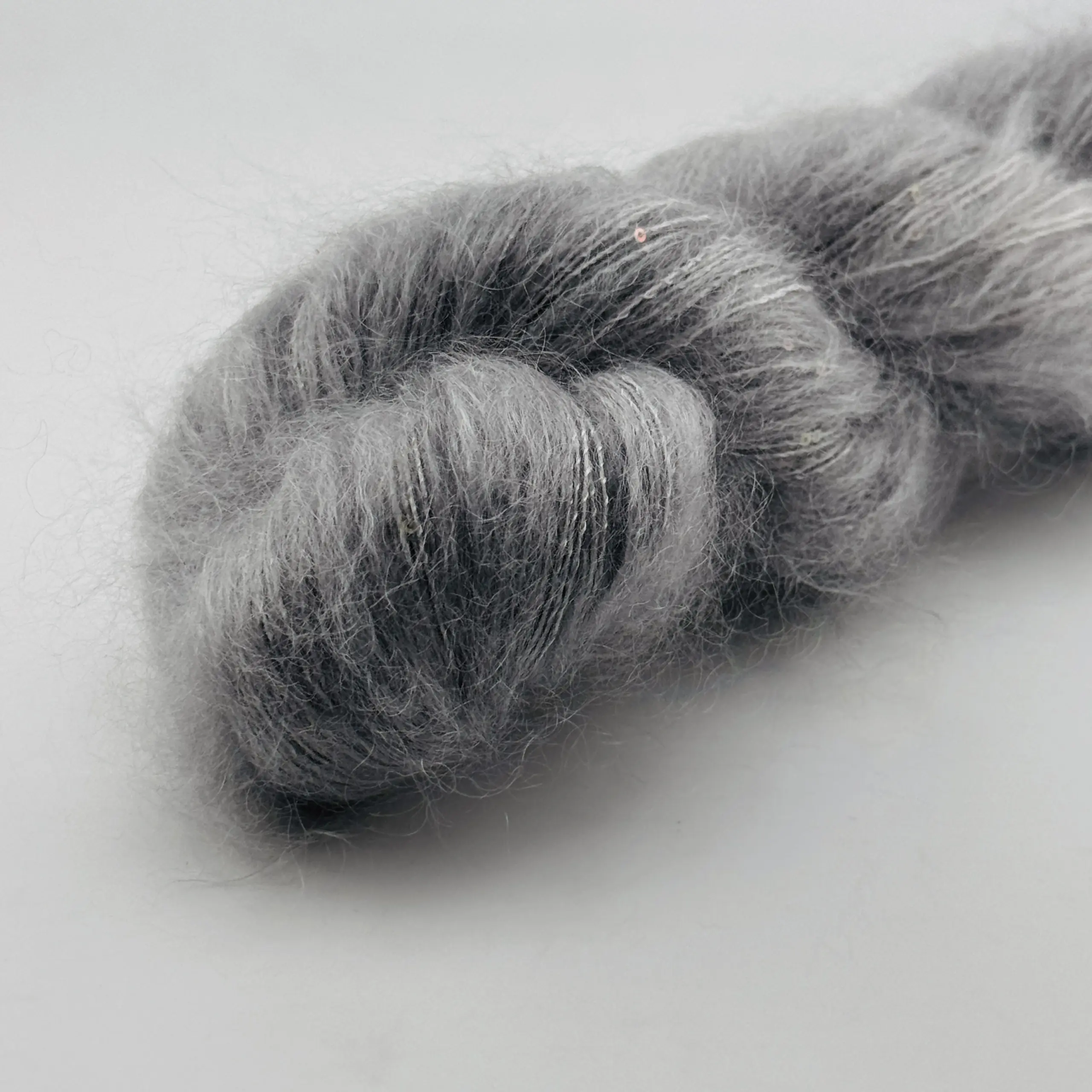 Wonderful Grey - mit kleinen Pailletten – Bild 4