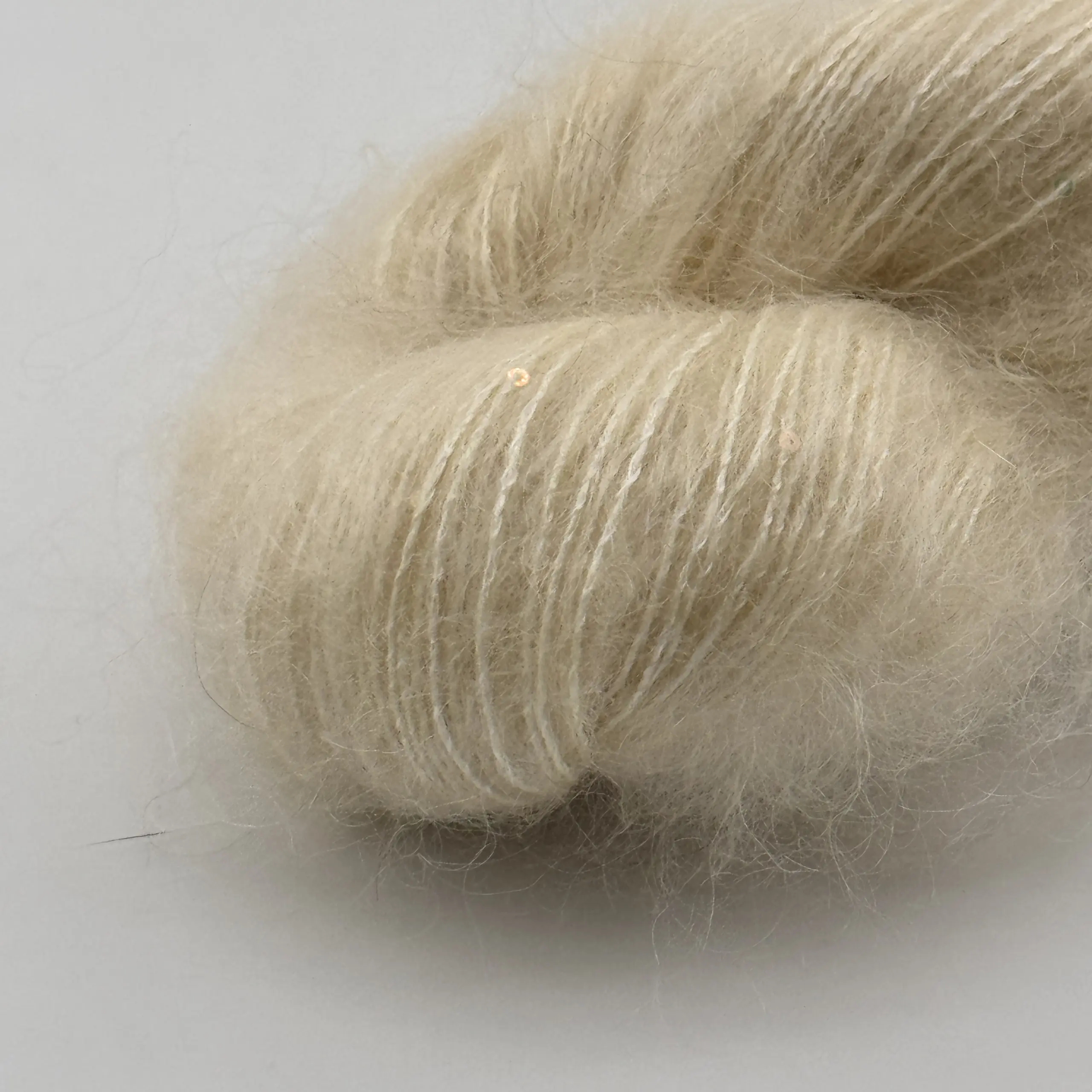 Dressed in Champagne- mit kleinen Pailletten – Bild 5